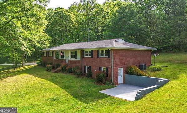 8.78 Acres of Residential Land with Home for Sale in Waco, Georgia