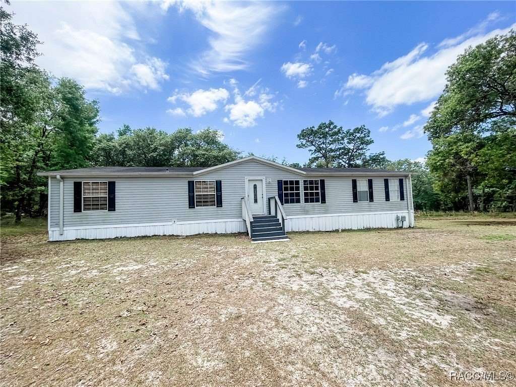 2.66 Acres of Residential Land with Home for Sale in Hernando, Florida