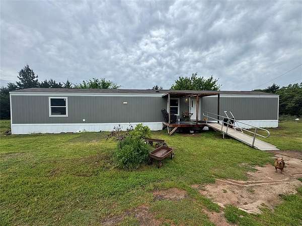 2.5 Acres of Residential Land with Home for Sale in Wellston, Oklahoma