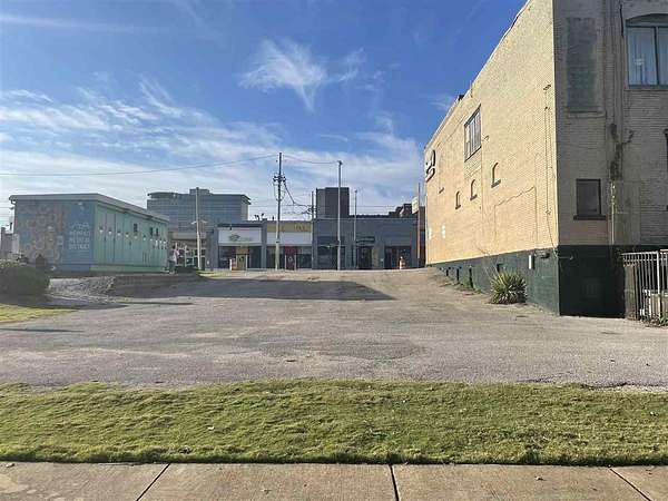 0.12 Acres of Commercial Land for Sale in Memphis, Tennessee
