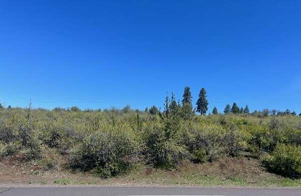 0.84 Acres of Residential Land for Sale in Klamath Falls, Oregon