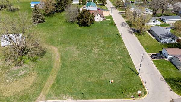 2.25 Acres of Residential Land for Sale in Platteville, Wisconsin