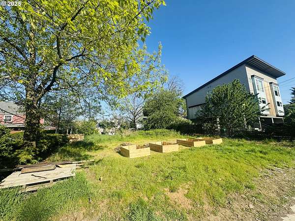 0.16 Acres of Mixed-Use Land for Sale in Portland, Oregon