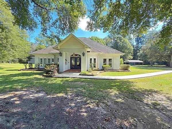 1.89 Acres of Residential Land with Home for Sale in Hammond, Louisiana
