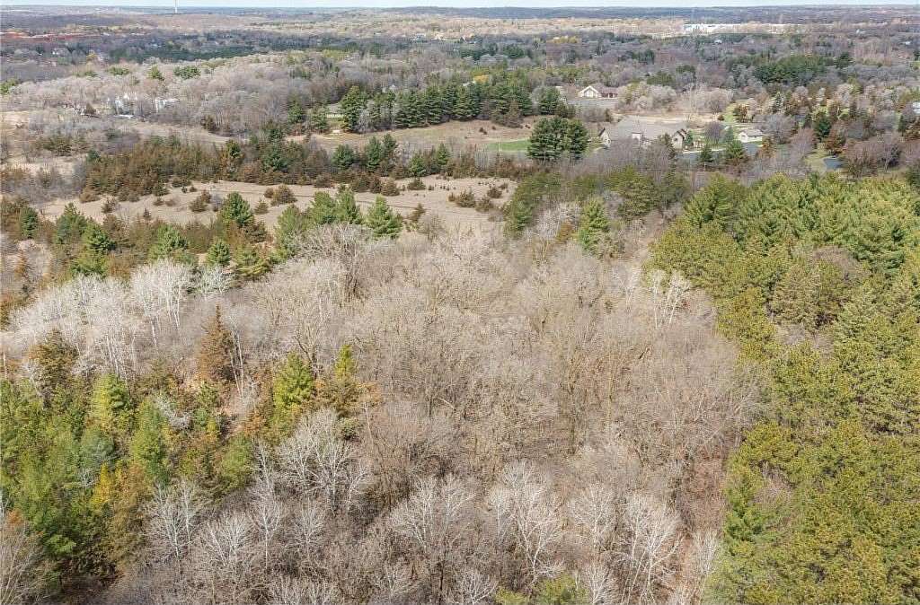 2.2 Acres of Residential Land for Sale in Hudson, Wisconsin