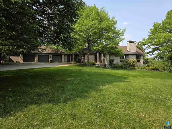 5 Acres of Residential Land with Home for Sale in Sioux Falls, South Dakota