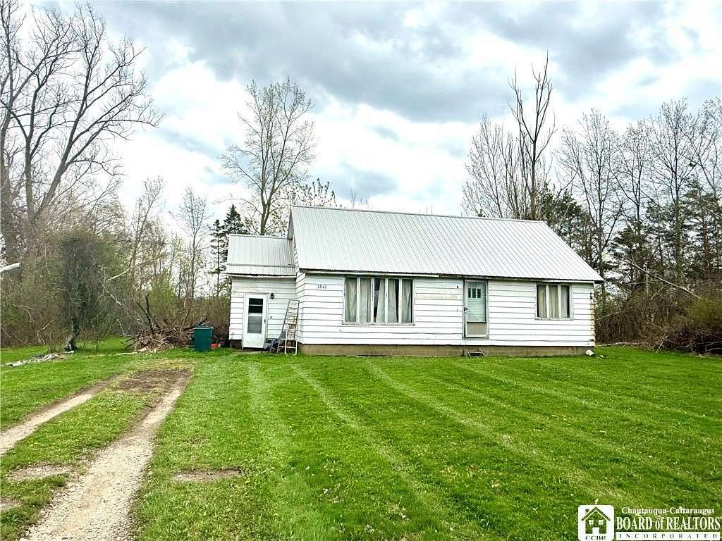 3.25 Acres of Residential Land with Home for Sale in Dunkirk, New York