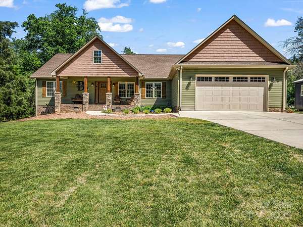 18.4 Acres of Land with Home for Sale in Lincolnton, North Carolina