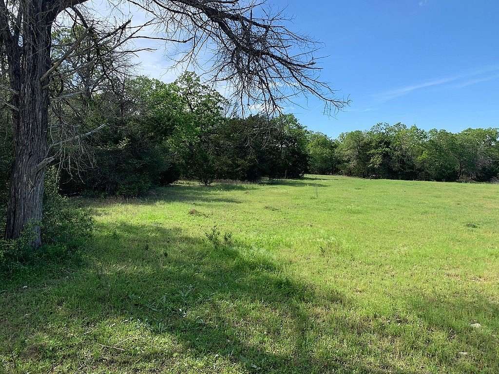 27 Acres of Recreational Land & Farm for Sale in Ledbetter, Texas