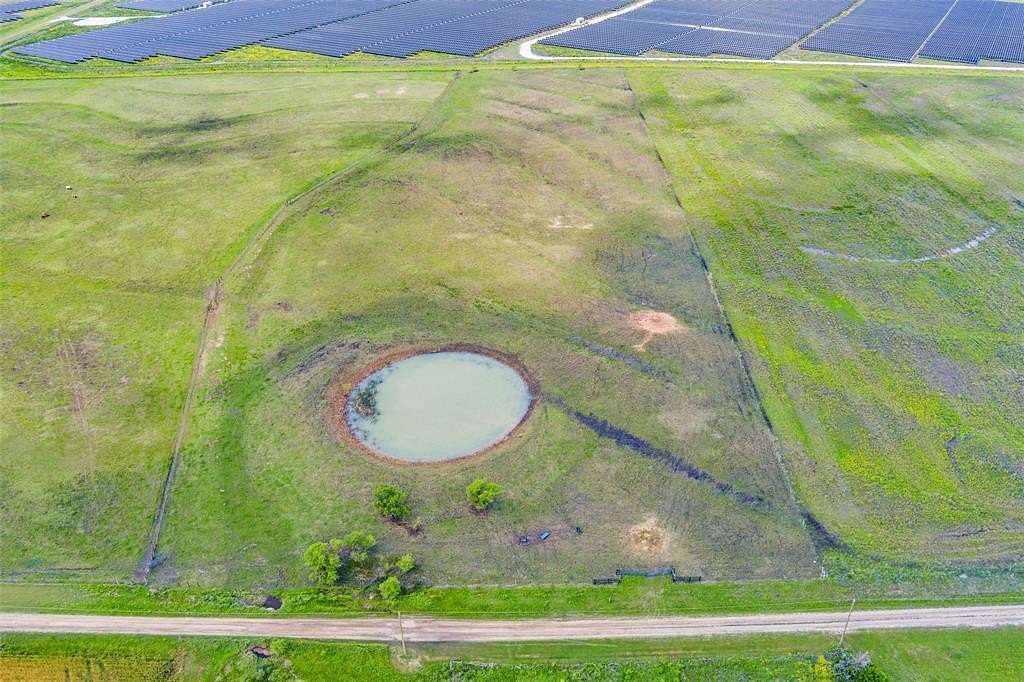 10.7 Acres of Land for Sale in Penelope, Texas