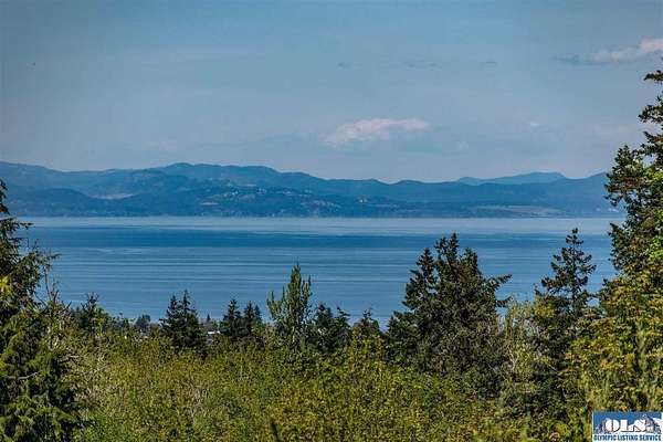 2.6 Acres of Residential Land for Sale in Port Angeles, Washington