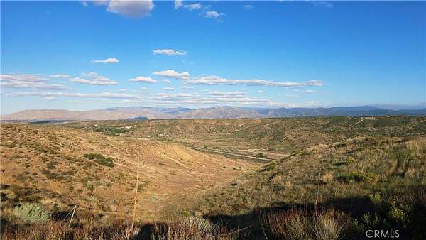 12.4 Acres of Land for Sale in Oak Hills, California