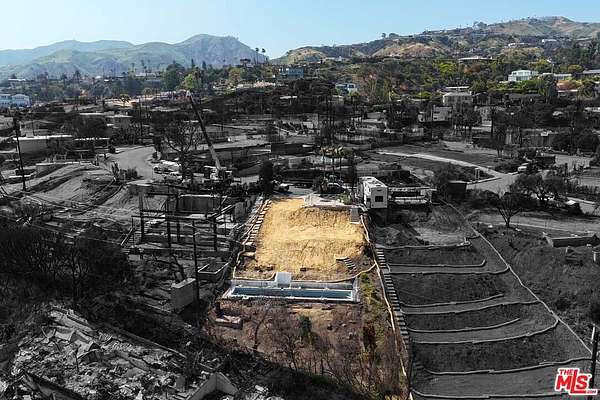 0.19 Acres of Residential Land for Sale in Pacific Palisades, California