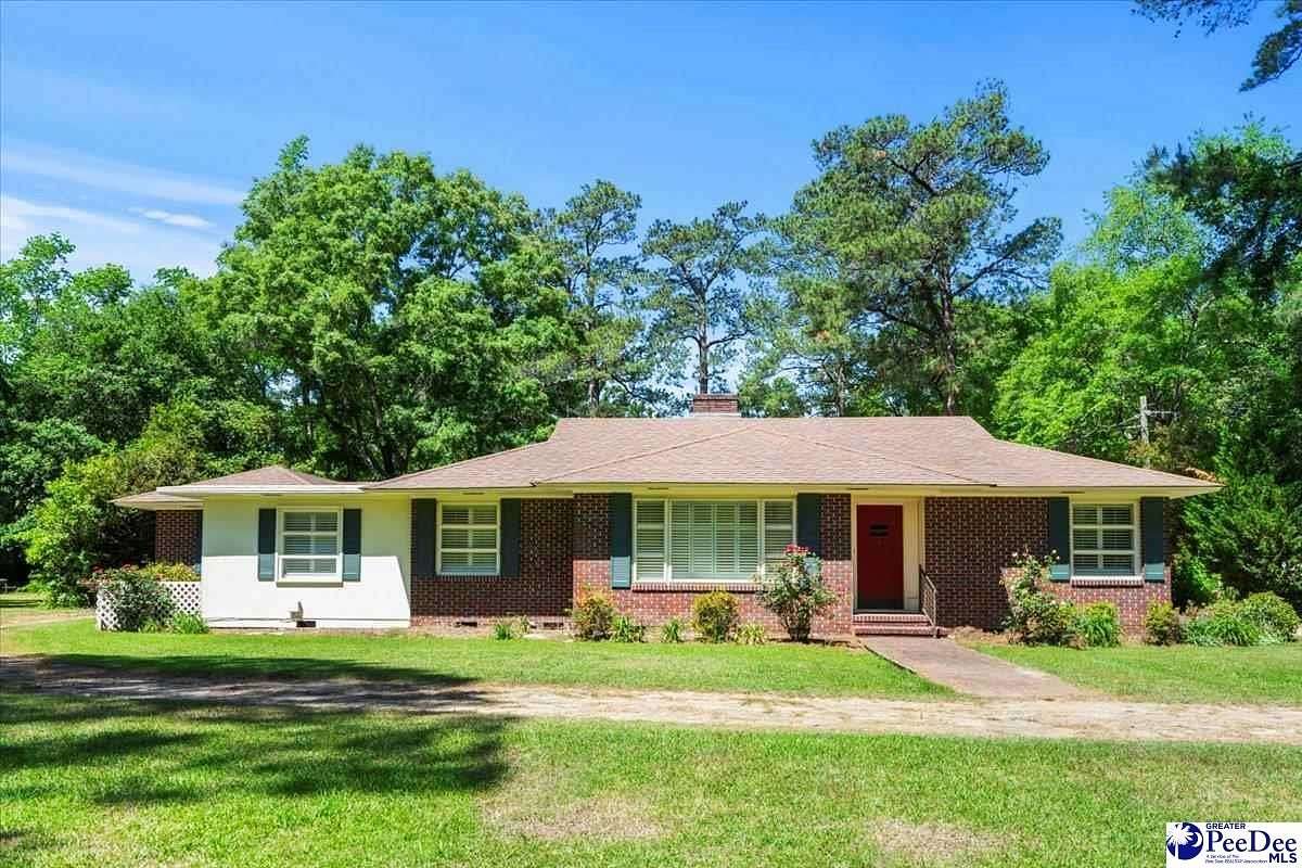 1.53 Acres of Residential Land with Home for Sale in Hartsville, South Carolina