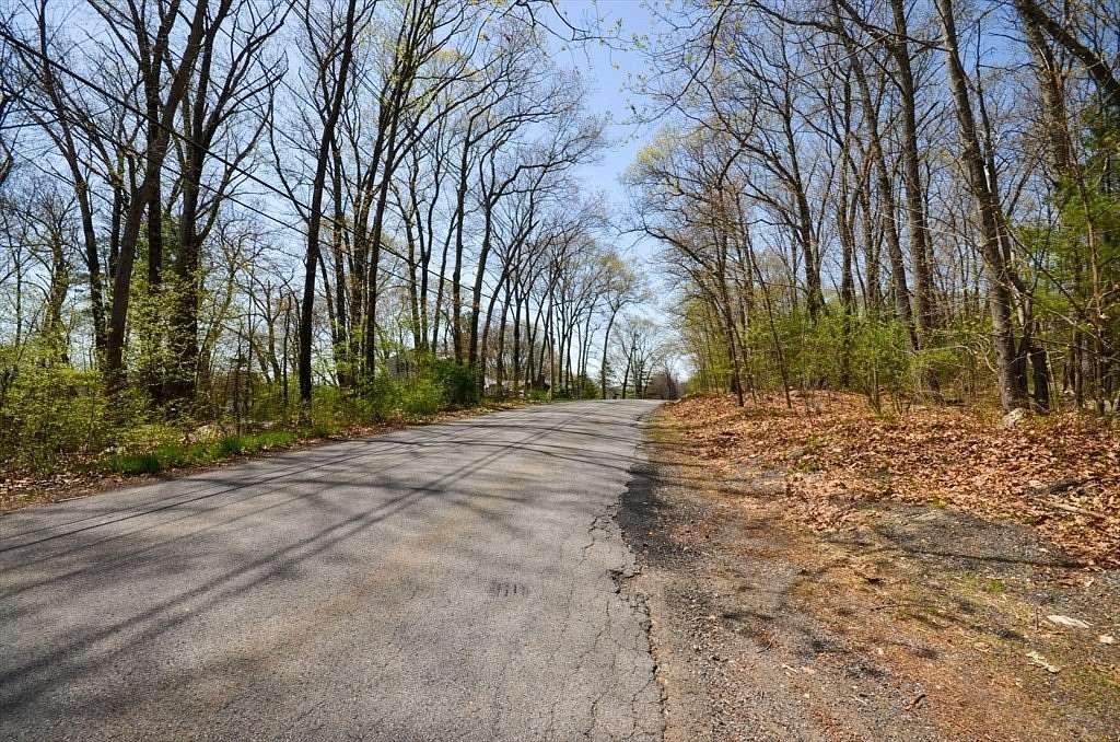 4 Acres of Residential Land for Sale in Grafton, Massachusetts