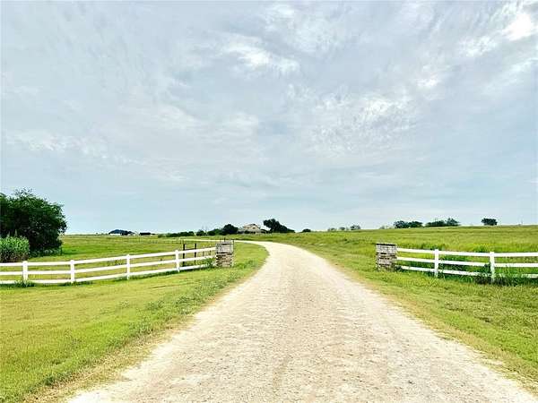 1.17 Acres of Residential Land for Sale in Mount Calm, Texas