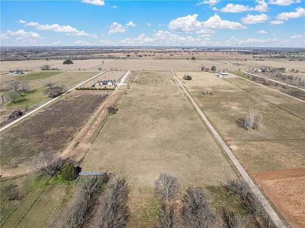 12 Acres of Land for Sale in Waco, Texas