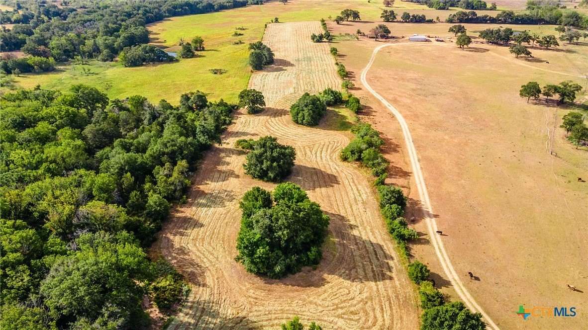 10 Acres of Land for Sale in Milano, Texas