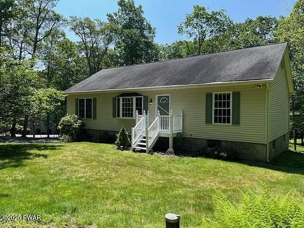 2.75 Acres of Residential Land with Home for Sale in Milford, Pennsylvania