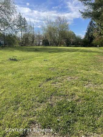1.76 Acres of Residential Land for Sale in Saginaw, Michigan