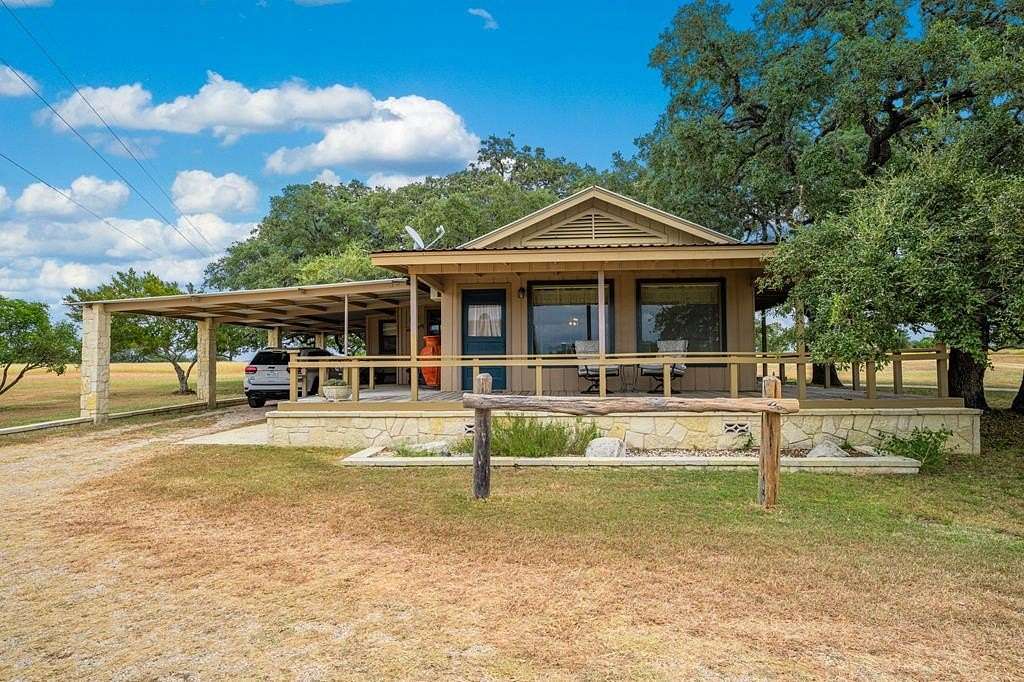 8 Acres of Land with Home for Sale in Medina, Texas