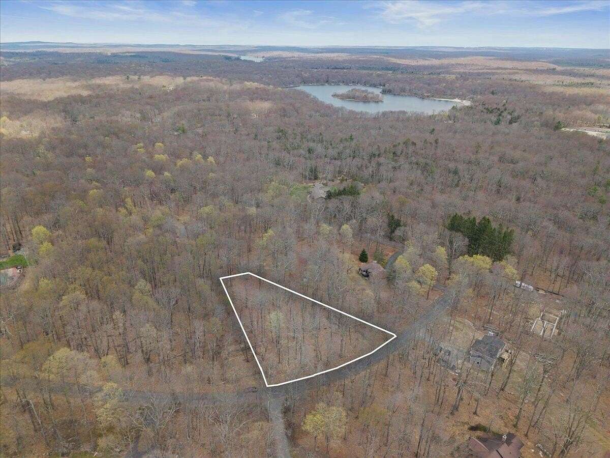 1 Acre of Land for Sale in Pocono Lake, Pennsylvania