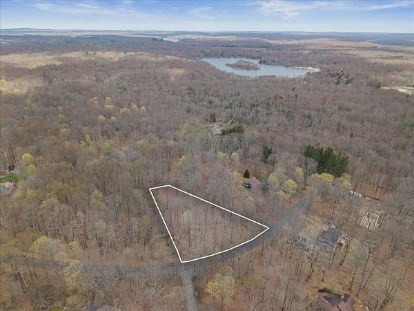 1 Acre of Land for Sale in Pocono Lake, Pennsylvania