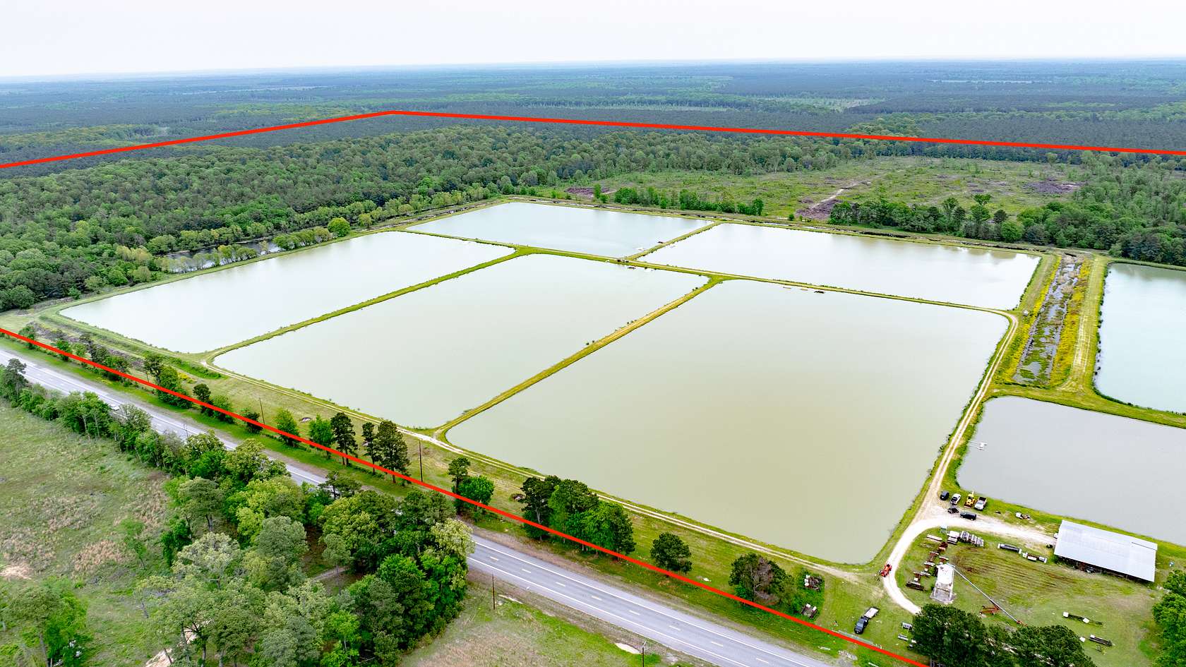 295 Acres of Recreational Land & Farm for Sale in Clarksville, Texas