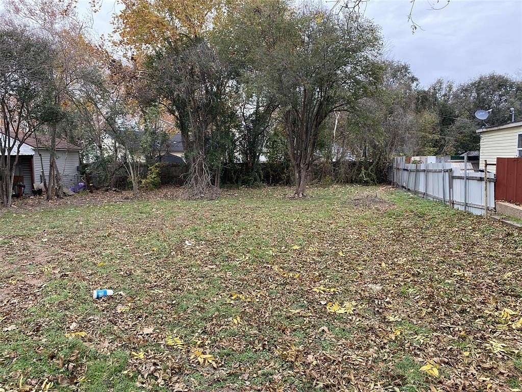 0.14 Acres of Land for Sale in Waco, Texas