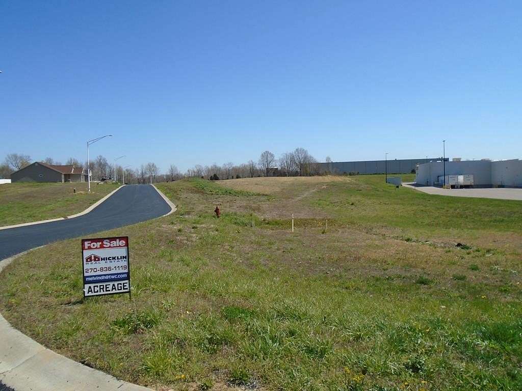 7.67 Acres of Residential Land for Sale in Hanson, Kentucky