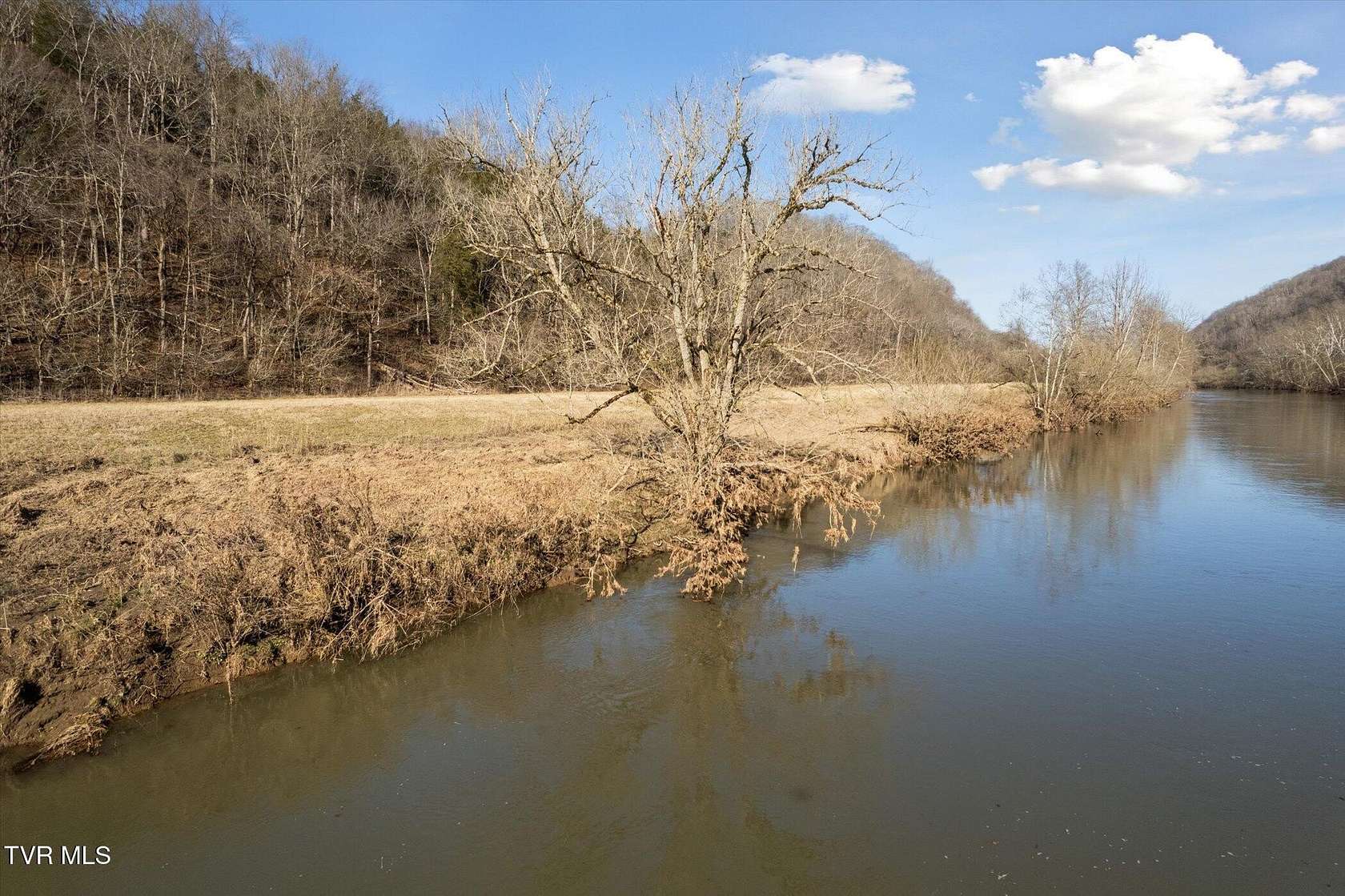 10.5 Acres of Recreational & Residential Land for Sale in Duffield, Virginia