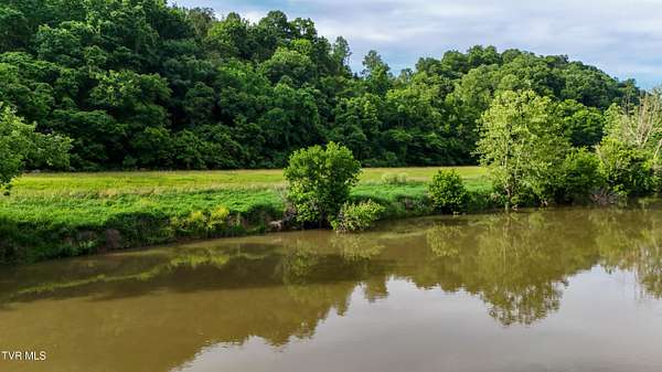 10.5 Acres of Recreational & Residential Land for Sale in Duffield, Virginia