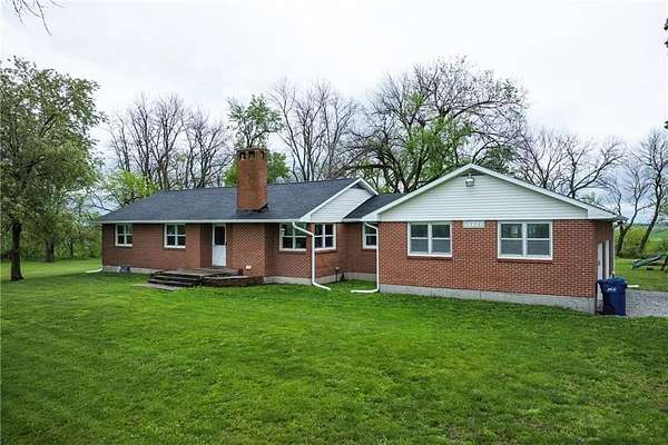 5 Acres of Land with Home for Sale in Green Ridge, Missouri