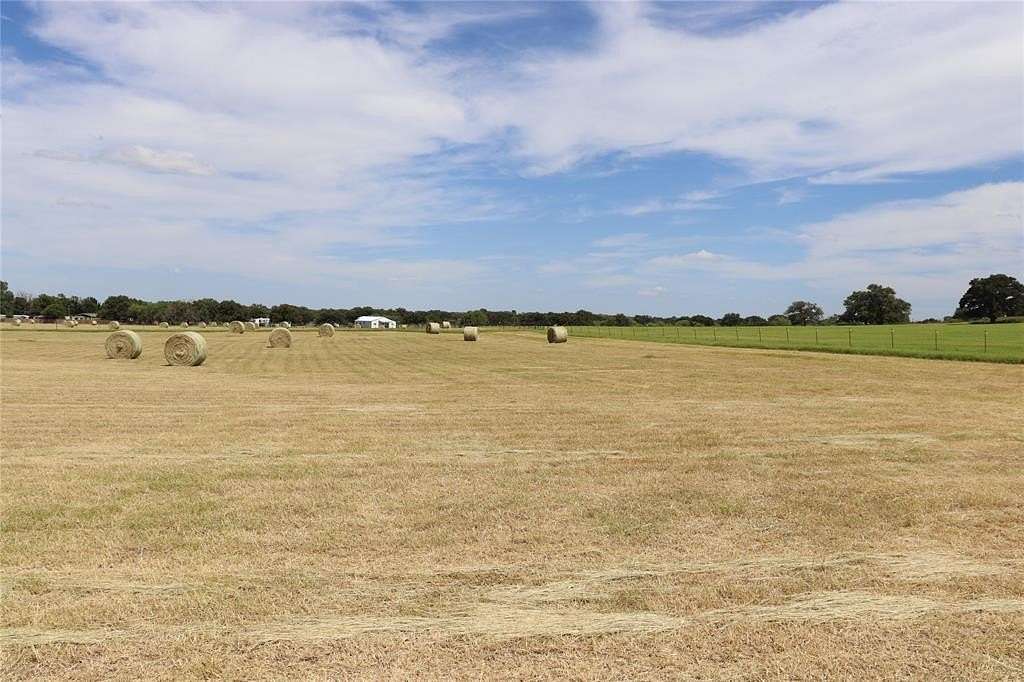 10.1 Acres of Agricultural Land for Sale in Comanche, Texas