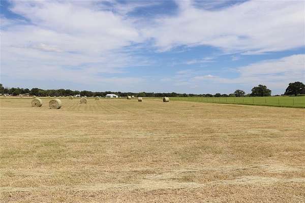10.1 Acres of Agricultural Land for Sale in Comanche, Texas