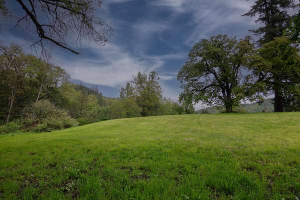 3.45 Acres of Residential Land for Sale in Rogue River, Oregon