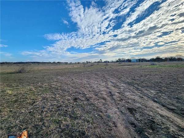 13 Acres of Land for Sale in Waco, Texas