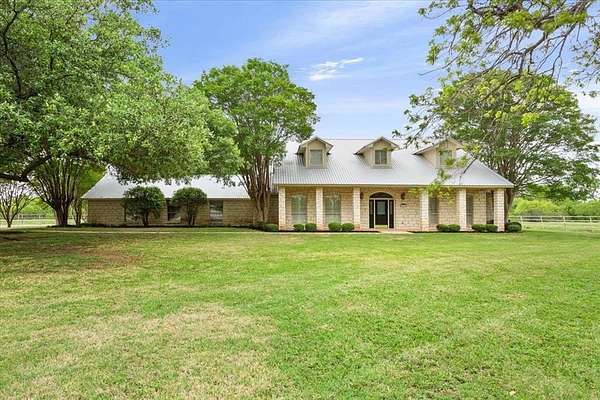 84.4 Acres of Land with Home for Sale in Waco, Texas