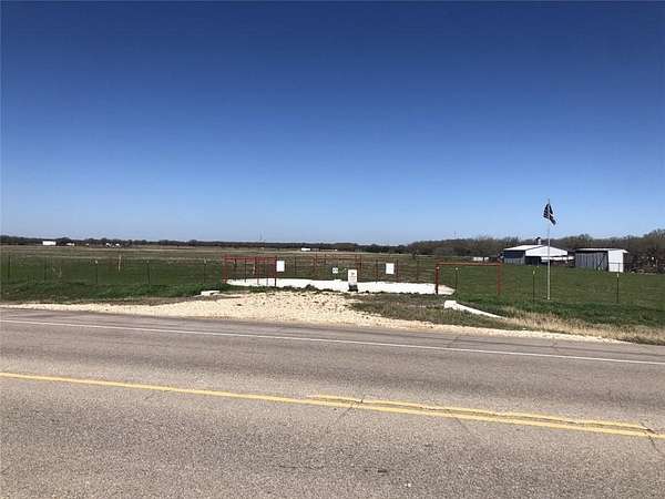8.5 Acres of Land for Sale in Axtell, Texas