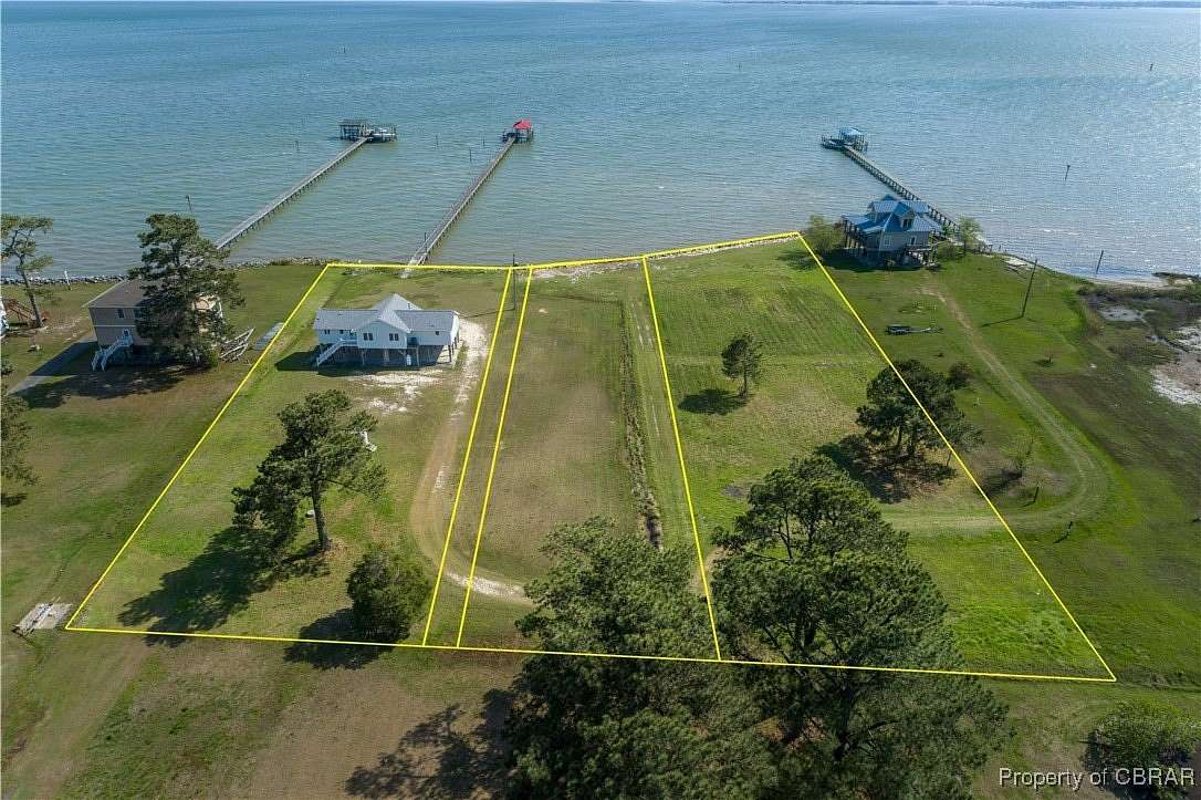 3.54 Acres of Residential Land with Home for Sale in Hayes, Virginia