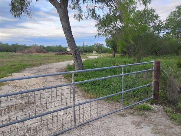 8.1 Acres of Land for Sale in George West, Texas