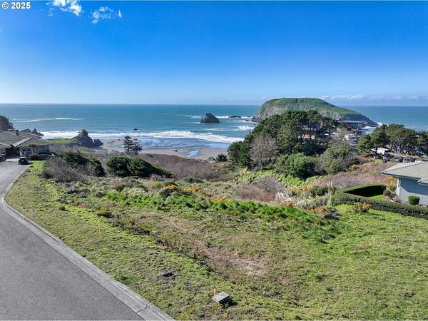 0.19 Acres of Residential Land for Sale in Brookings, Oregon
