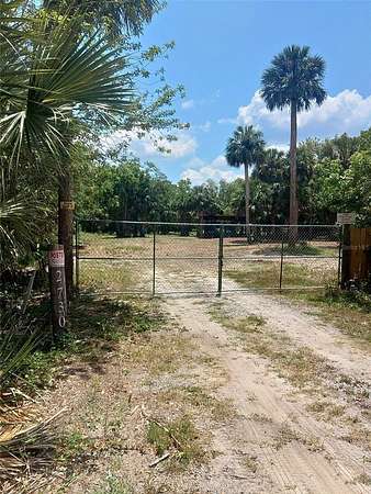 11 Acres of Land for Sale in Geneva, Florida
