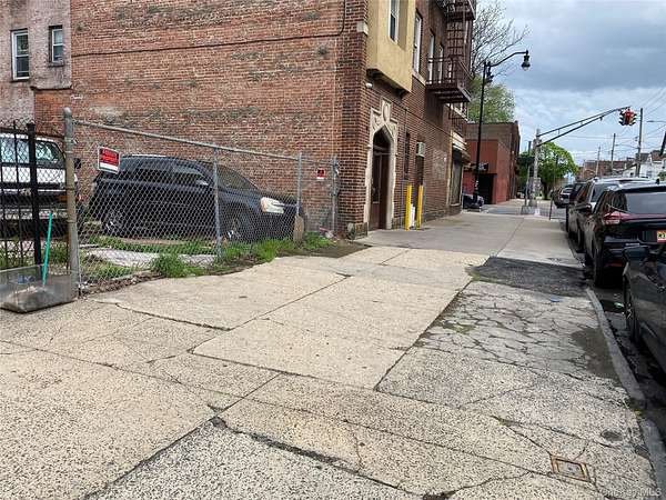 0.05 Acres of Mixed-Use Land for Sale in Mount Vernon, New York