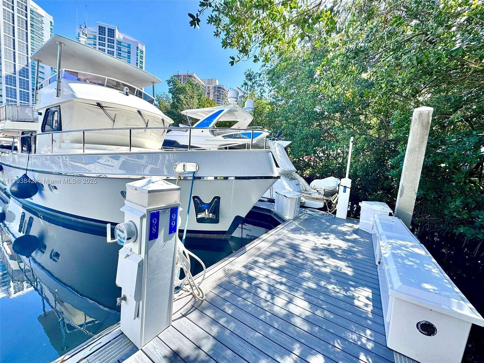 Residential Land for Sale in Aventura, Florida