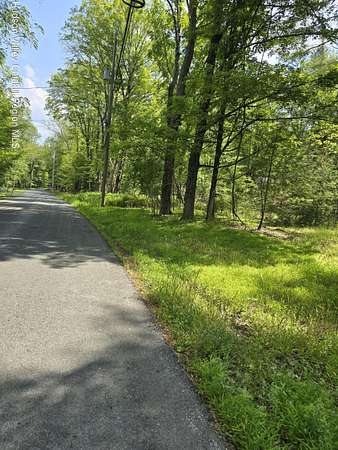 7 Acres of Residential Land for Sale in Wurtsboro, New York