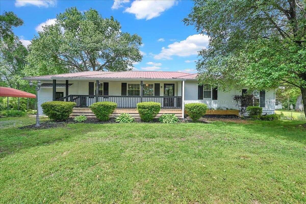 1.67 Acres of Residential Land with Home for Sale in Addison, Alabama