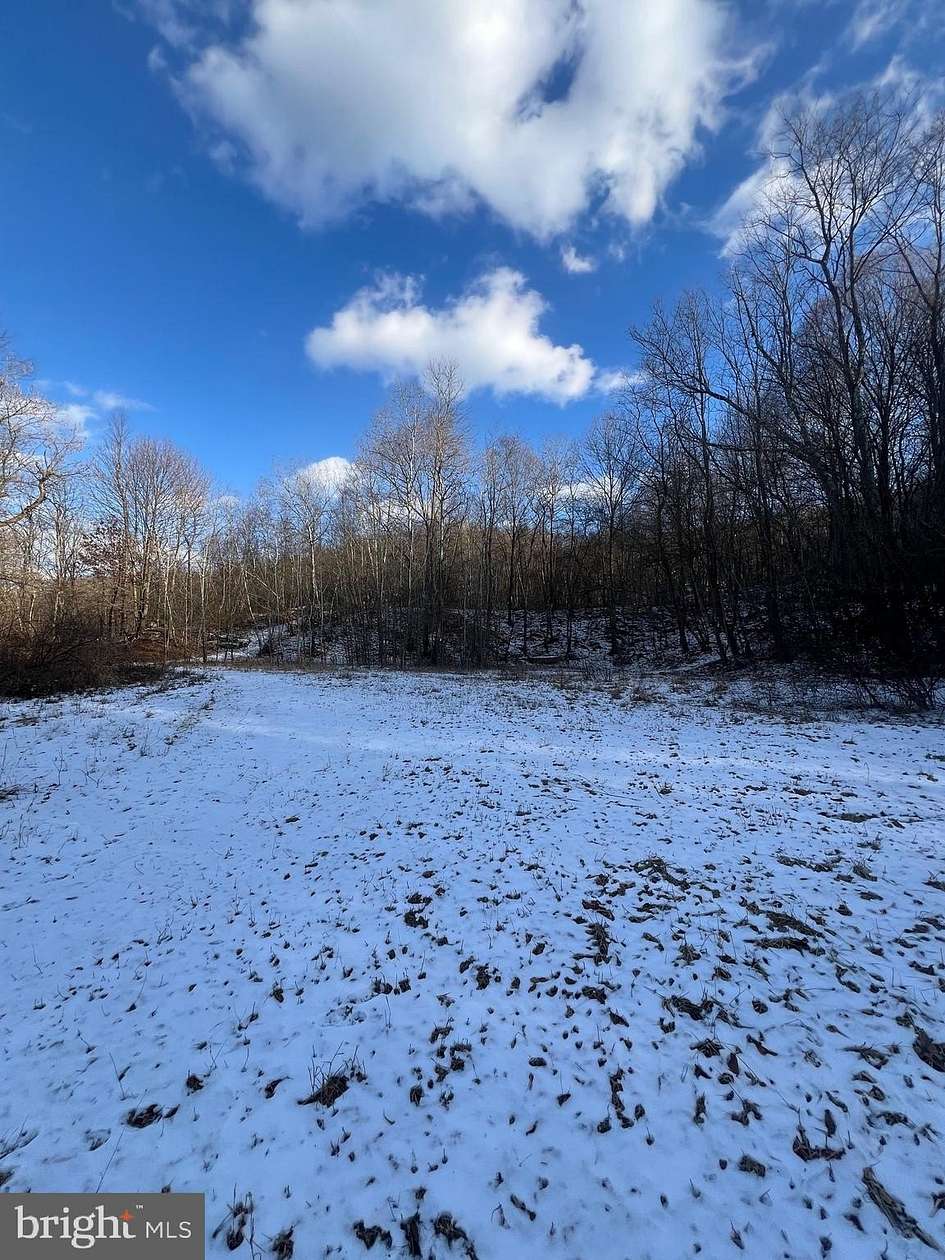 17.6 Acres of Recreational Land for Sale in Mahanoy City, Pennsylvania
