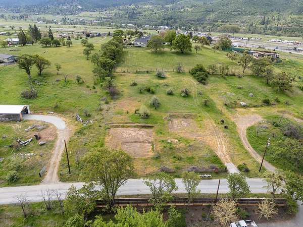 1 Acre of Residential Land for Sale in Ashland, Oregon