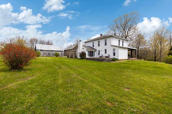 5 Acres of Residential Land with Home for Sale in Baltimore, Ohio